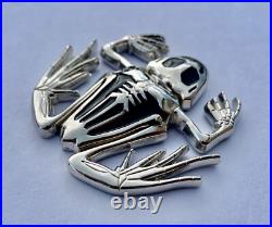 Navy Seals Bone Skull Skeleton Frog Seal Team 6 Challenge Coin NSW CPO DEVGRU Navy Seals Bone Skull Skeleton Frog Seal Team 6 Challenge Coin NSW CPO DEVGRU