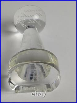 USO Guam Service Member of the Year Crystal Award Trophy 2007 US Navy Naval