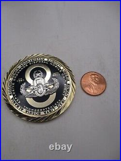 US Navy Explosive Ordnance Disposal EOD Mobile Unit Eight Challenge Coin / 8